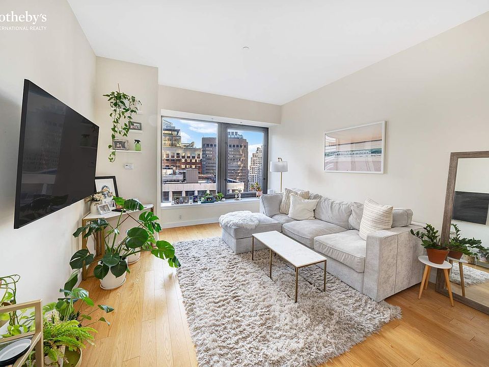 1st image of 75 Wall St #29E