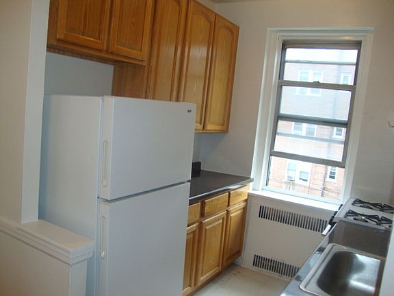 4th image of 6541 Saunders St APT 3F