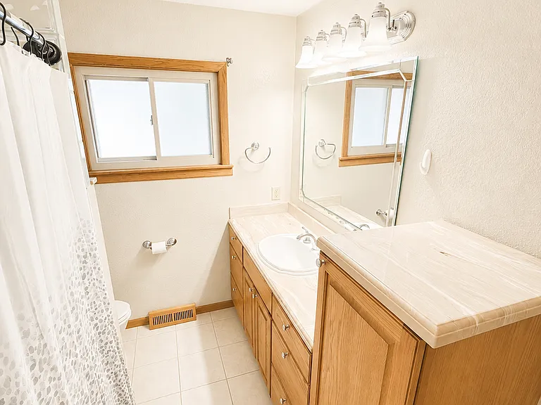 3600 Goetz Dr — Photo 19