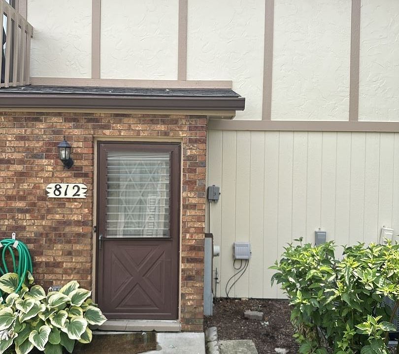 1st image of 812 Dracut Ln #0
