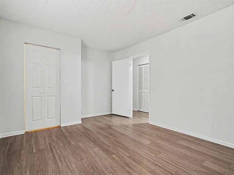 2181 Agora Cir SE — Photo 10