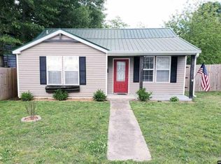132 Meek St, Martin, TN 38237