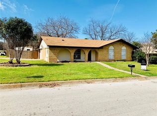 1432 Mims St, Fort Worth, TX 76112