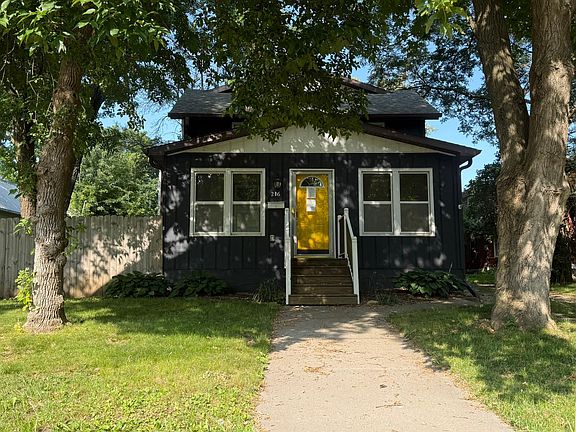 2nd image of 216 Highland Ave