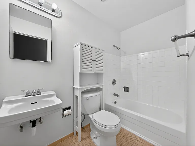 1320 14th Ave S #5 — Photo 7