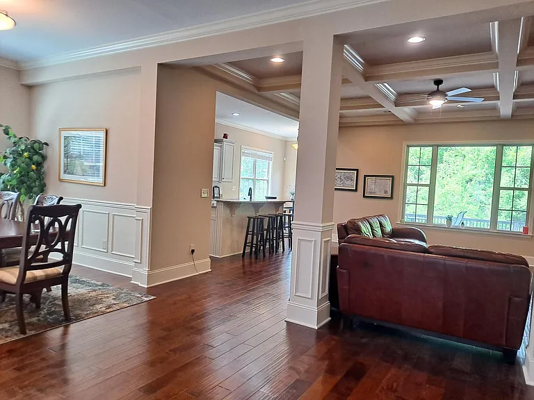 12170 Inglecrest Ln — Photo 4