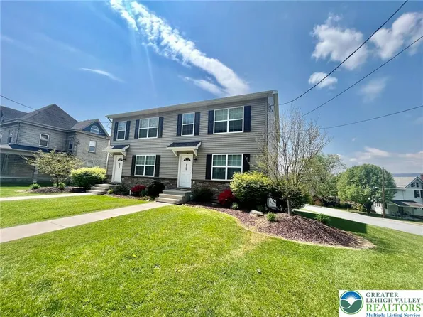 630 Lehigh Gap St, Walnutport, PA 18088