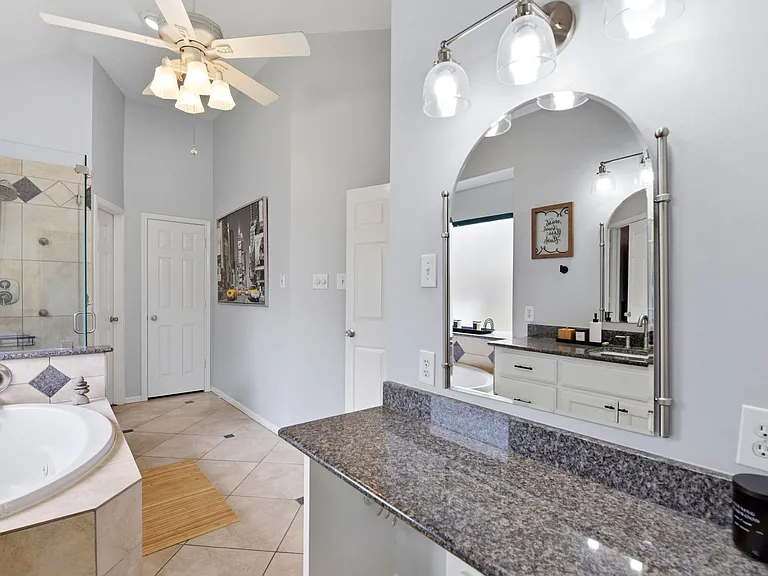 2105 Mossy Trail Dr — Photo 24