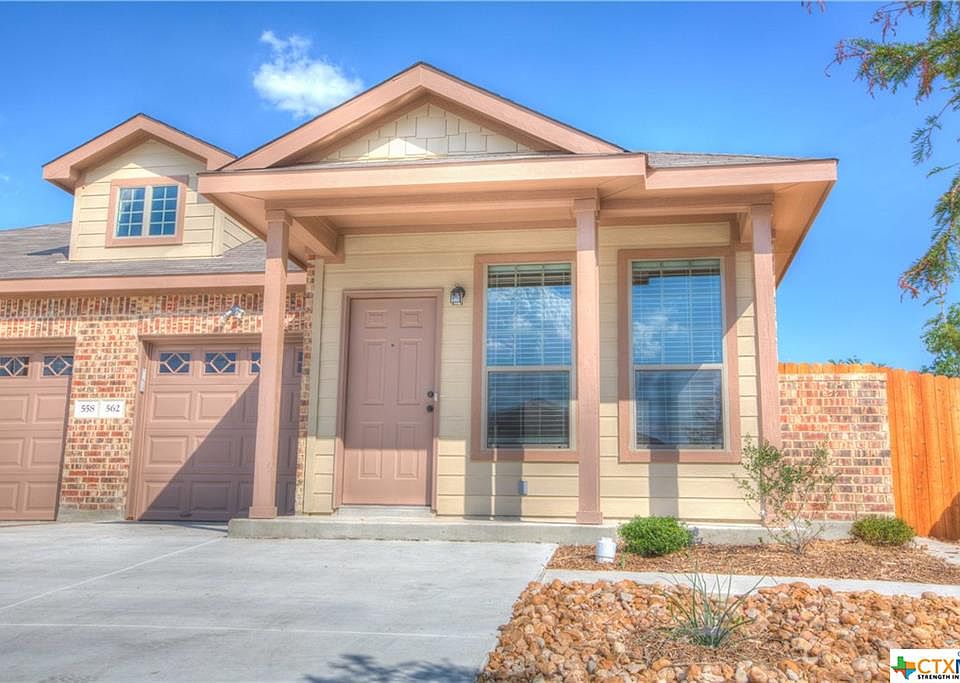 1st image of 562 Creekside Cir