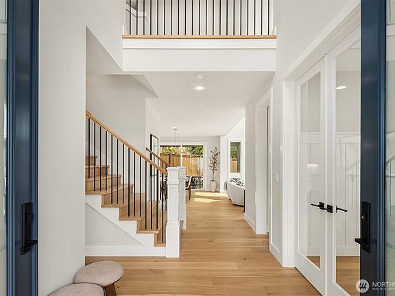 2nd image of 18660 NE 53rd Street