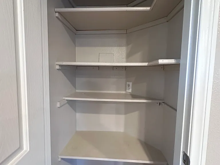 4446 Avery Park Ave — Photo 32