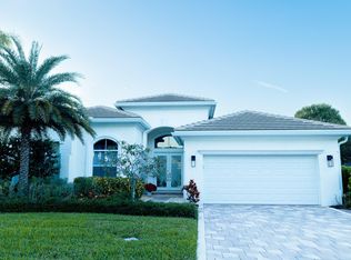 9016 Lakes Blvd, West Palm Beach, FL 33412