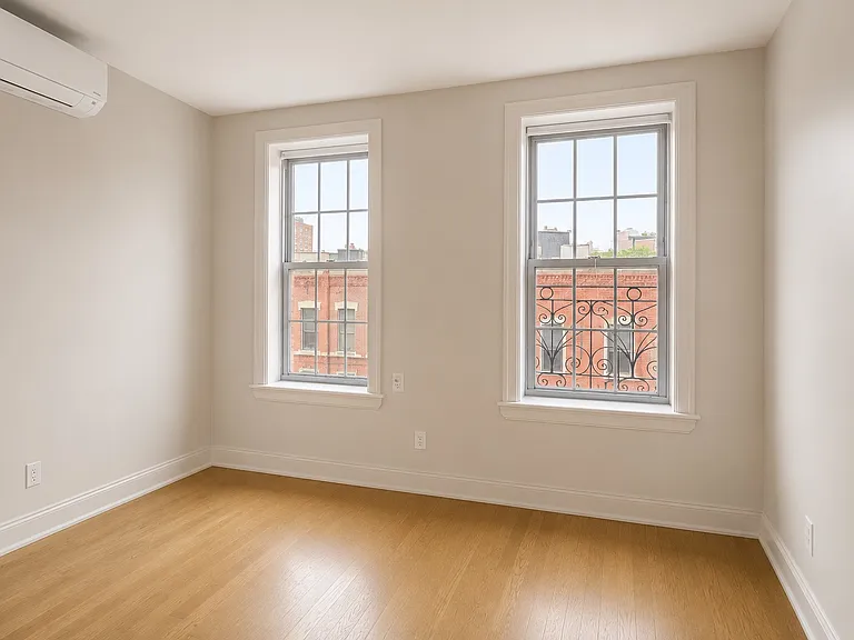 241 W 13th St #17 — Photo 5