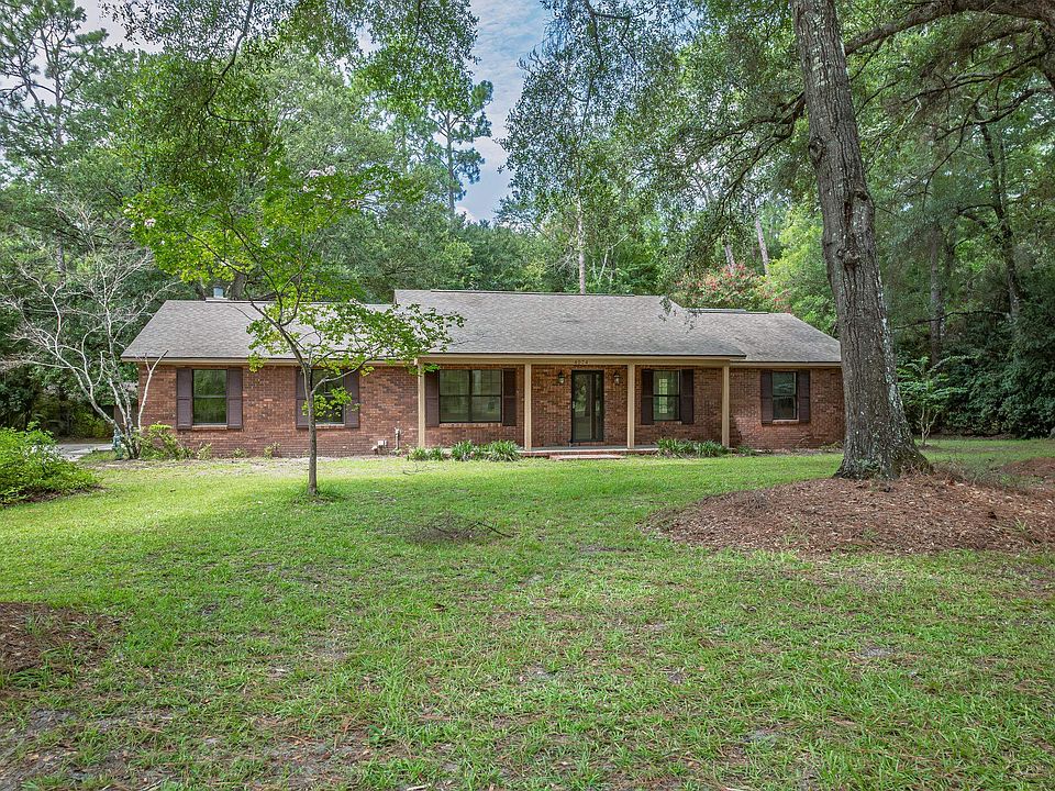 1st image of 4074 Riverwood Rd