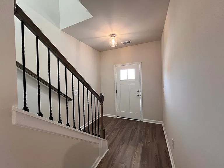 293 Mansell Park — Photo 7