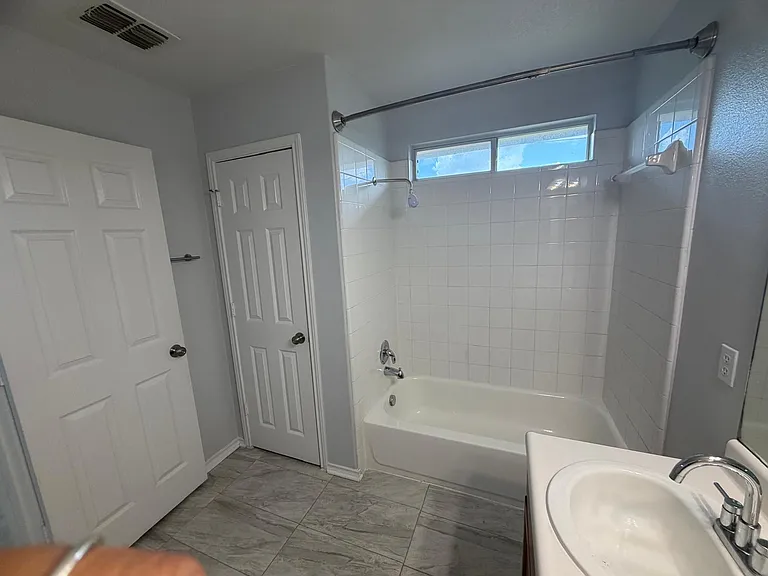 7615 Equinox Hl — Photo 16