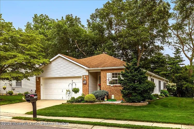 1548 Alpen Ln photo 1