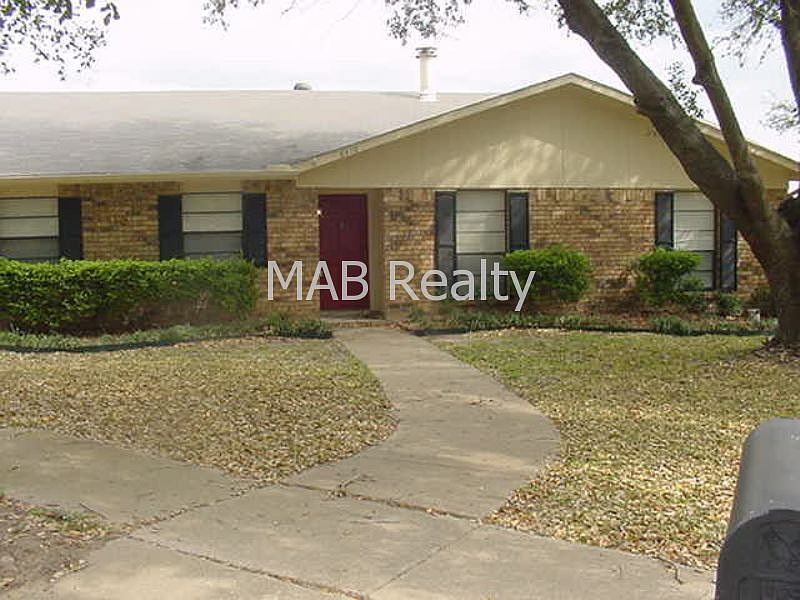 1st image of 6410 Gateridge Cir