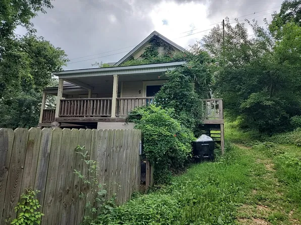 517 3rd St, Anderson, MO 64831