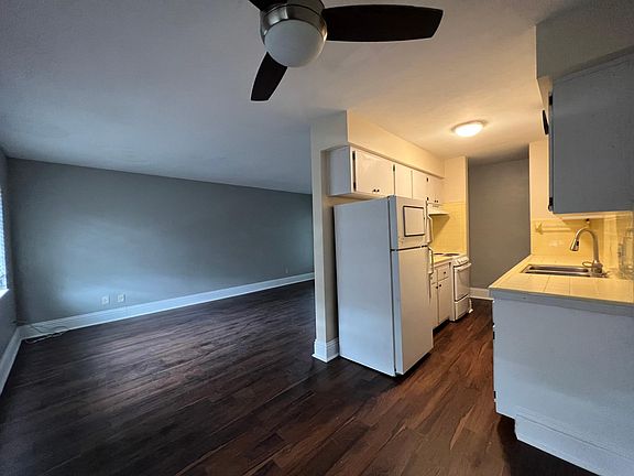 4th image of 725 2nd St N APT 10
