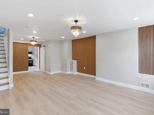 26 W 2nd St, Florence, NJ 08518