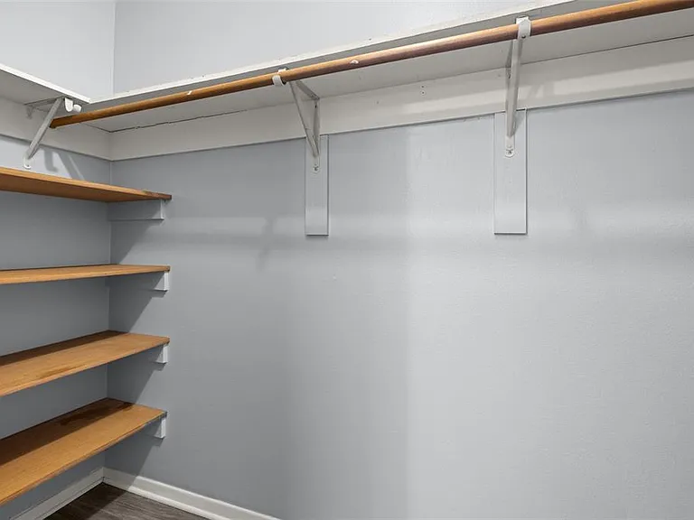 3257 Laurel Dale Dr — Photo 31