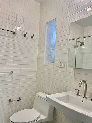 Rented by Oxford Property Group | media 7