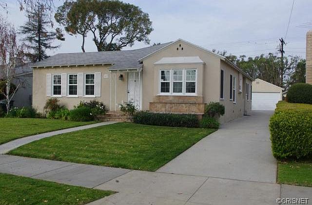1st image of 907 Pelanconi Ave
