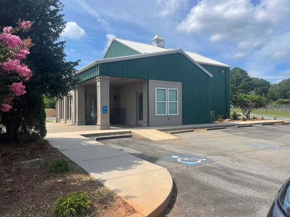 413 Gilbert Rd #B, Columbus, NC 28722