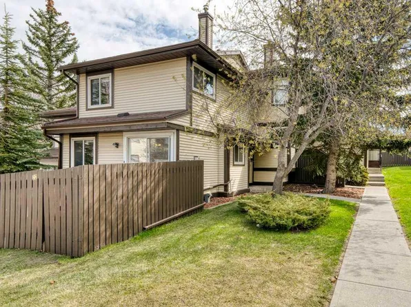 115 W Bergen Rd NW #22, Calgary, AB T3K 1P2
