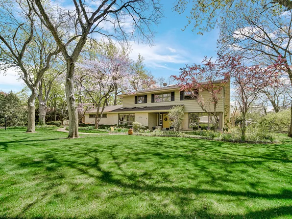 18879 W Arbor Blvd, Grayslake, IL 60030