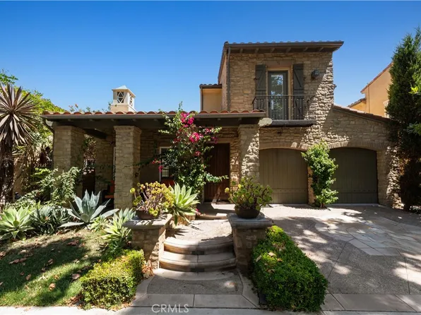 52 Winding Way, Irvine, CA 92620