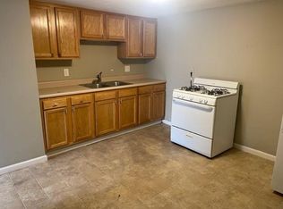 522 N Main St APT 4, Hanna City, IL 61536
