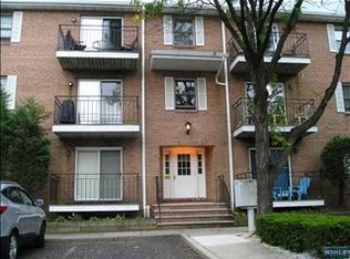 18 John St APT 2C, Bloomfield, NJ 07003
