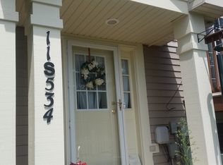 11S534 Rachael Ct, Willowbrook, IL 60527