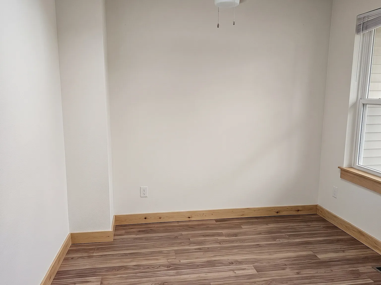3 bed, 1428 sqft, $2,349 — Photo 3