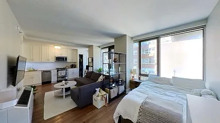 Rented by Bond New York