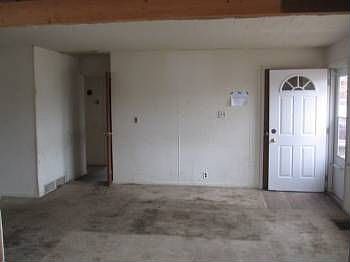 5th image of 3481 Oliver Ave