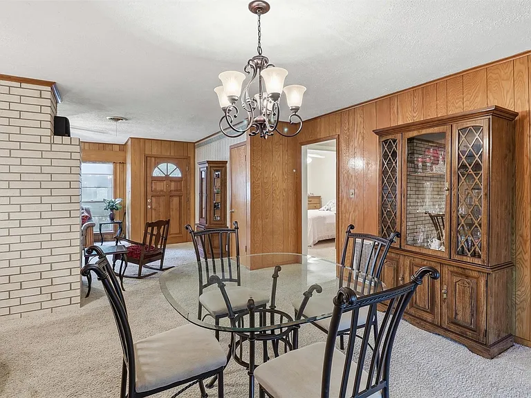 1335 Kathy Ave — Photo 27