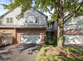 121 Northgate Pl, Burr Ridge, IL 60527