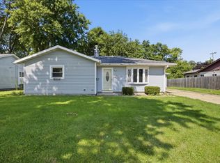 1329 Chippewa Dr, Ottawa, IL 61350