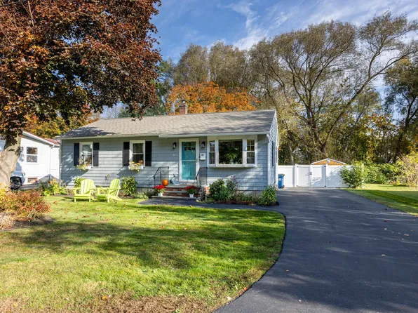 24 Cleveland Street, Saco, ME 04072