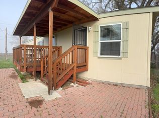 2090 Center Valley Rd, Willits, CA 95490