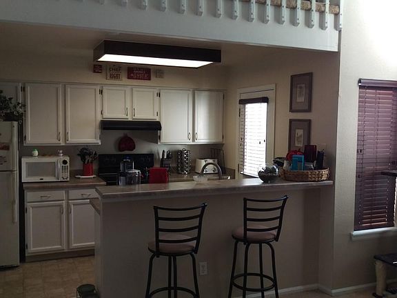3rd image of 8225 W 90th Pl #1204