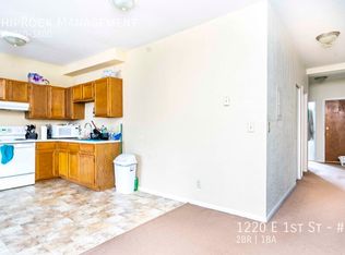 1220 E 1st St #B, Duluth, MN 55805