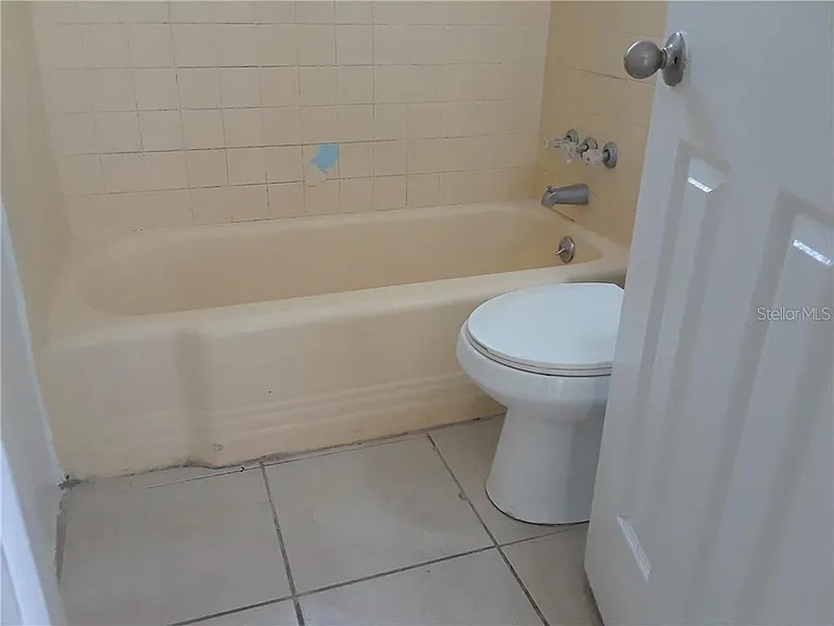 1038 W Jefferson St — Photo 9