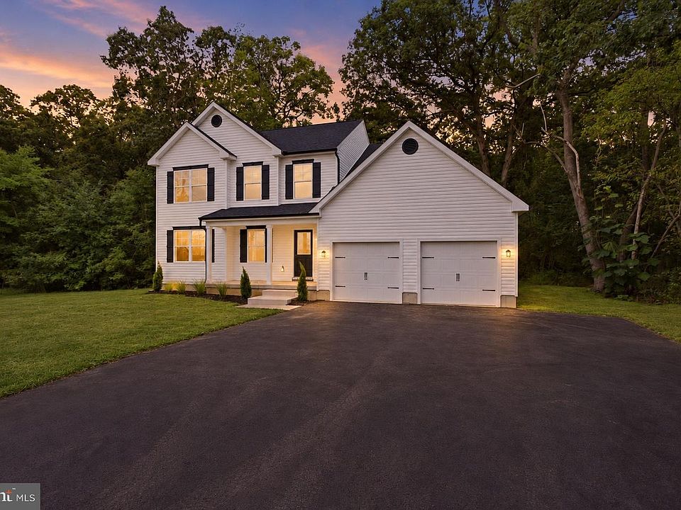 1st image of 930 Aura Rd