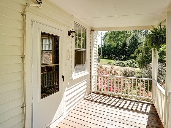 33rd image of 1421 Arrington Rd