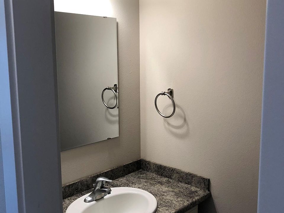 Downstairs guest bathroom
