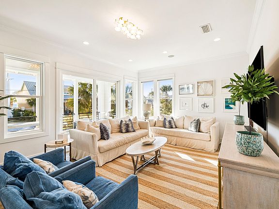 4th image of 643 Blue Mountain Rd